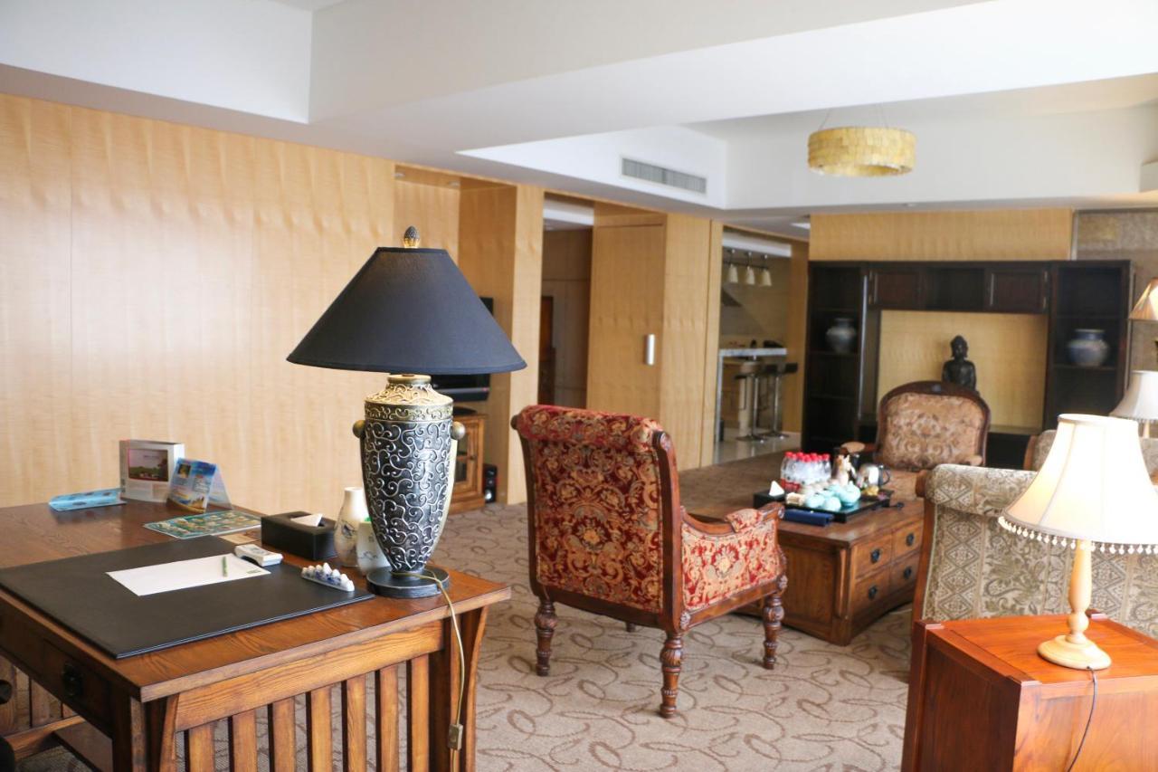 Holiday Inn Binhai Тяньцзинь Экстерьер фото